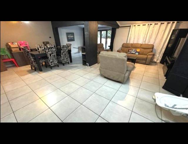 3 BEDROOM DUPLEX FOR SALE IN ARBORETUM